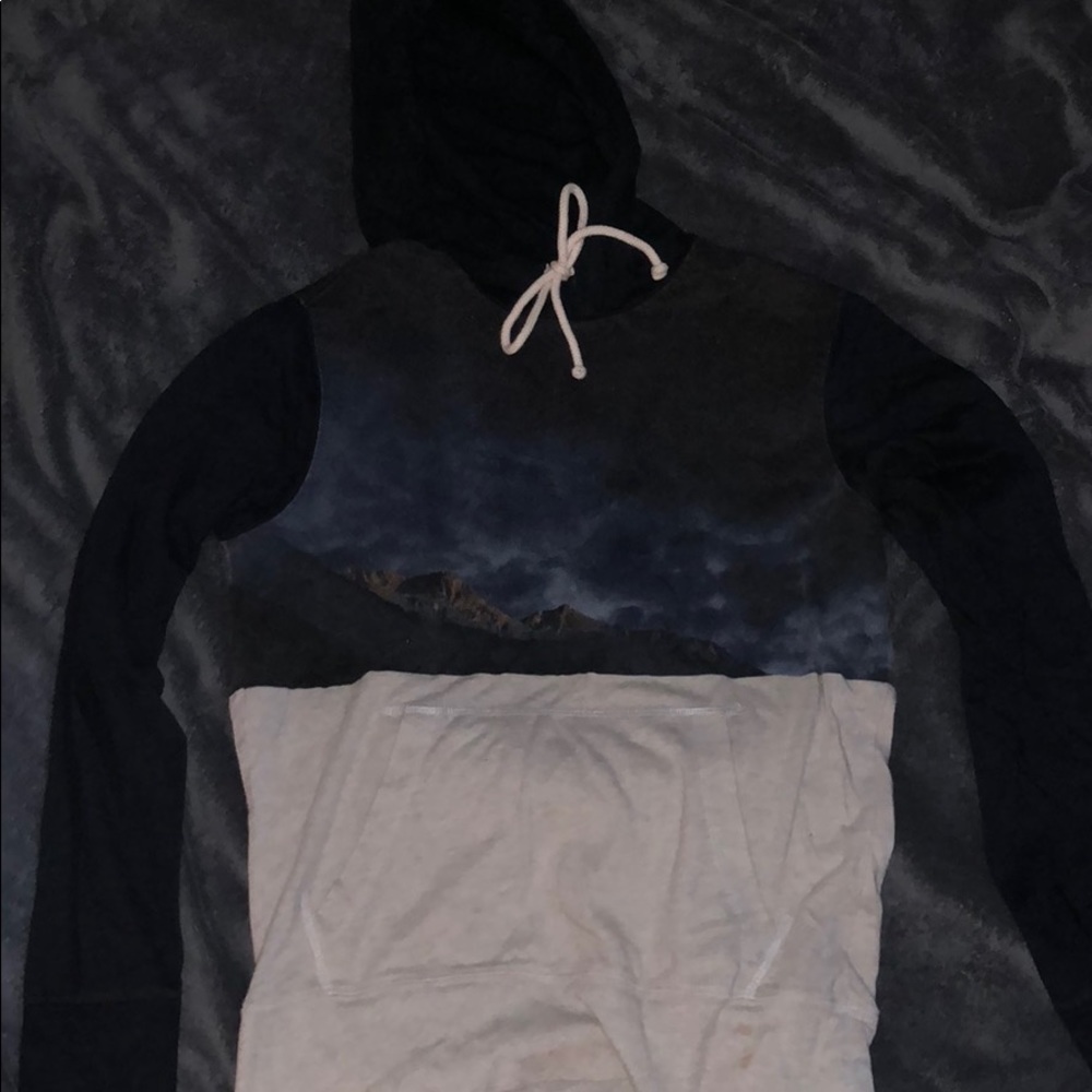 American Eagle Pullover Hoodie (XS)